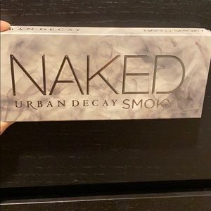 Urban Decay Smoky Palette